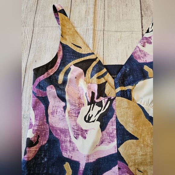 Banana Republic Outlet Size Medium Shirred Silky Tank Layering Piece Career - Picture 2 of 11